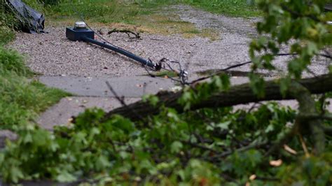 Michigan power outage map: Over 330,000 customers without .